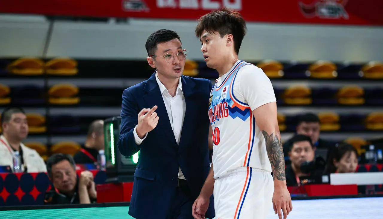 三亿官方入口 -新疆广汇集结日止住颓势，志在NBA常规赛名次提升，媒体盛赞，资深球员宣示担当的简单介绍