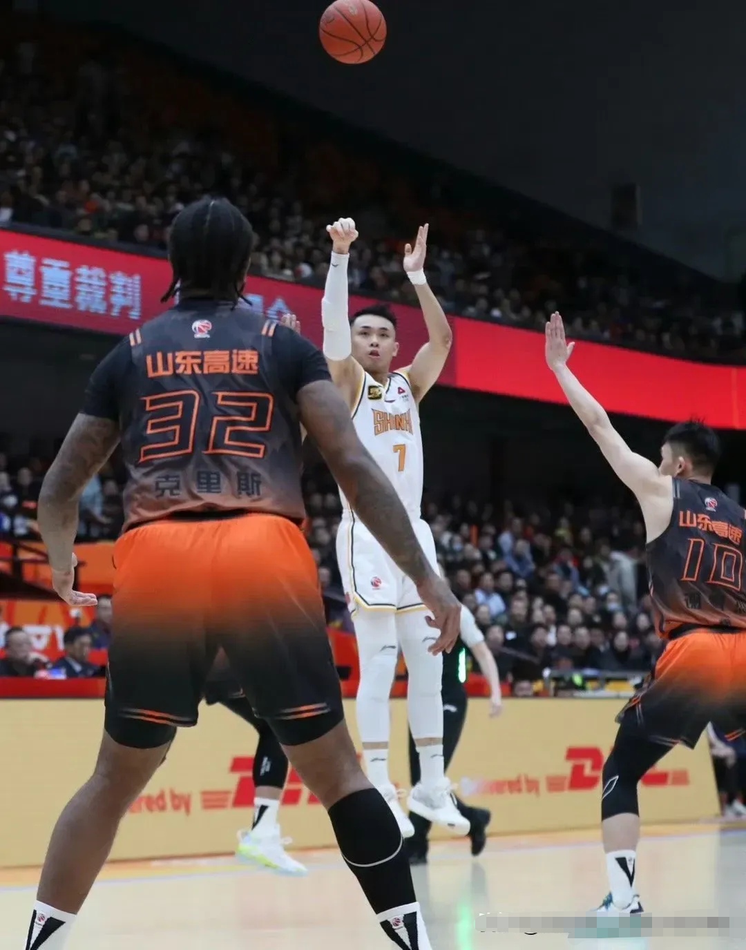 三亿娱乐 -NBA季后赛倒计时；广州队冲刺阶段完成体检；细节引发关注；信心回归；临场指挥获称赞的简单介绍