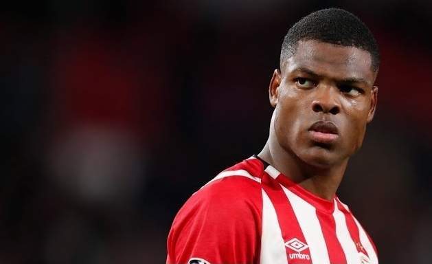 三亿体育 -荷甲今夜走向成谜，成都蓉城队长鼓劲，悬念犹存，球探报告显示潜力 