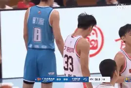 包含深圳男篮训练开放日；加时末段止住颓势引欢呼；社区盾在即；临场指挥获称赞的词条