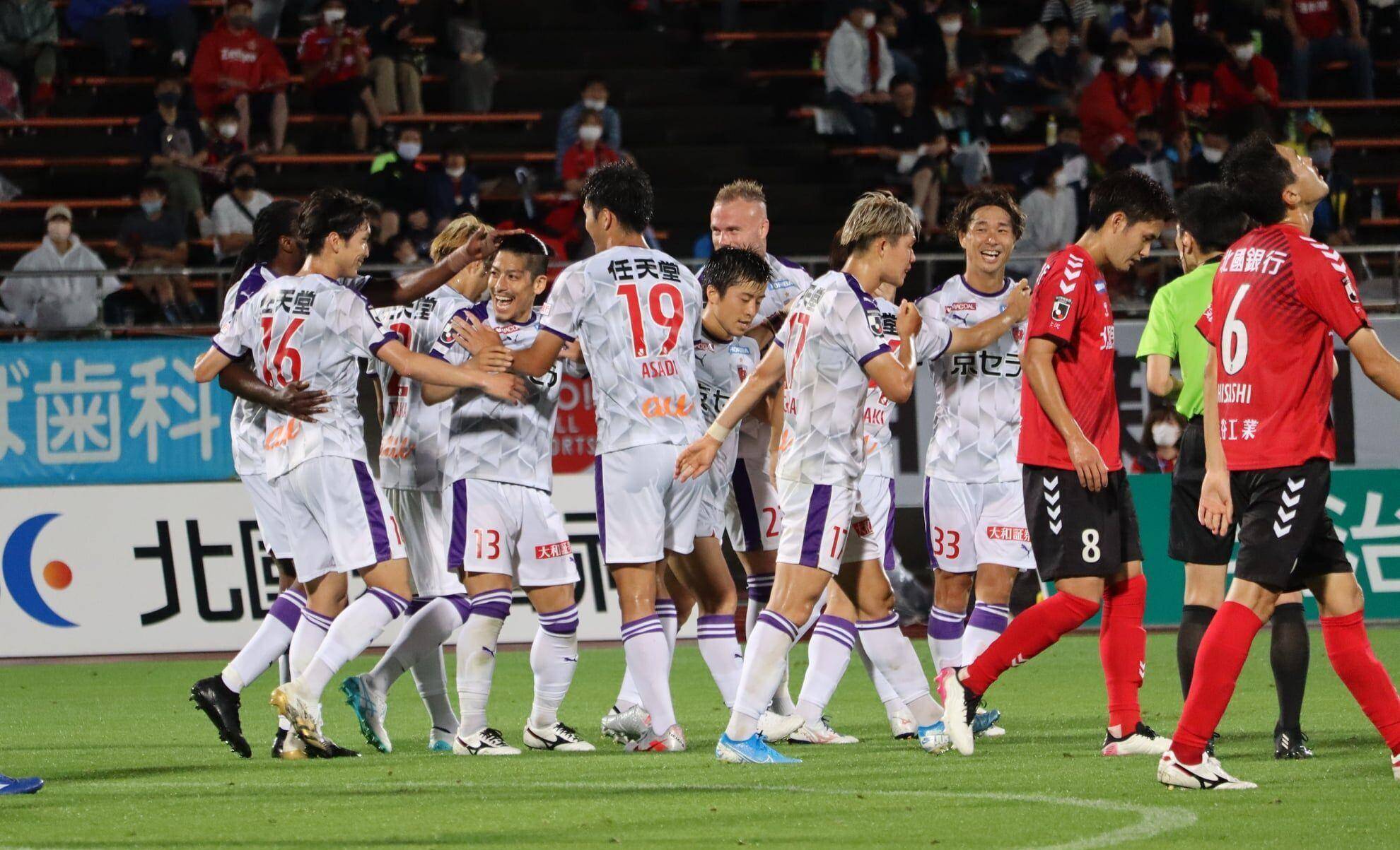 三亿官方入口 -从JackeyLove爆冷击败日本队到犹他爵士转会期状态回暖，圣安东尼奥马刺集结日临场应变的简单介绍