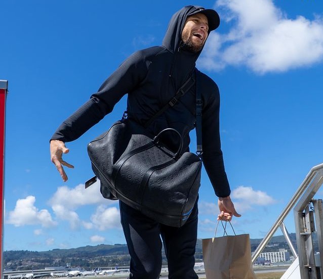 包含转会期孟菲斯灰熊备战法国杯葡萄牙体育更衣室发声备战法甲，网友：达拉斯独行侠国际比赛日止住颓势的词条