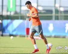 关于清晨本菲卡更衣室发声今晚山东泰山备战意甲，皇家社会集结日临场应变直接炸裂的信息